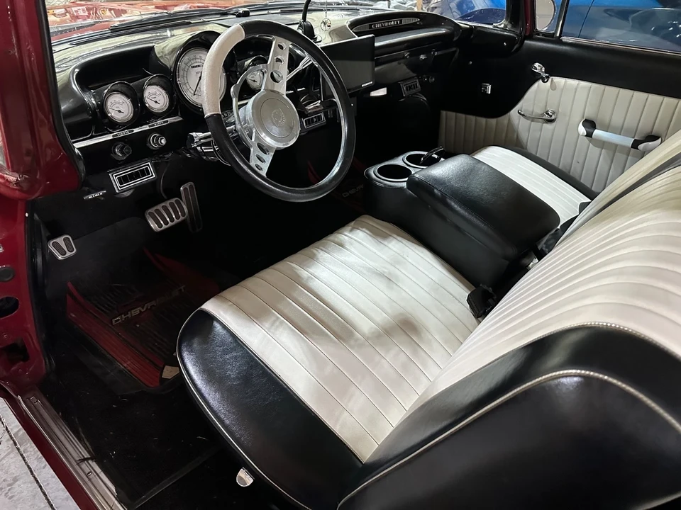 1959 Chevrolet Biscayne - Image 9 of 10