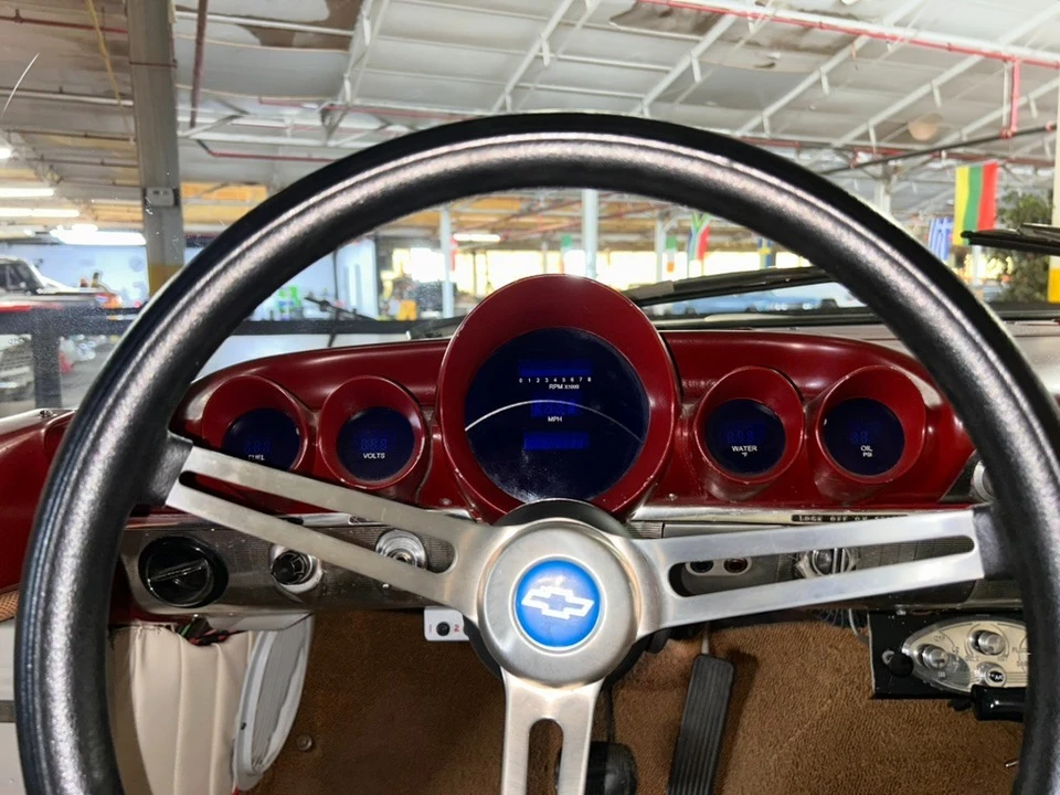 1959 Chevrolet Biscayne - Image 16 of 23