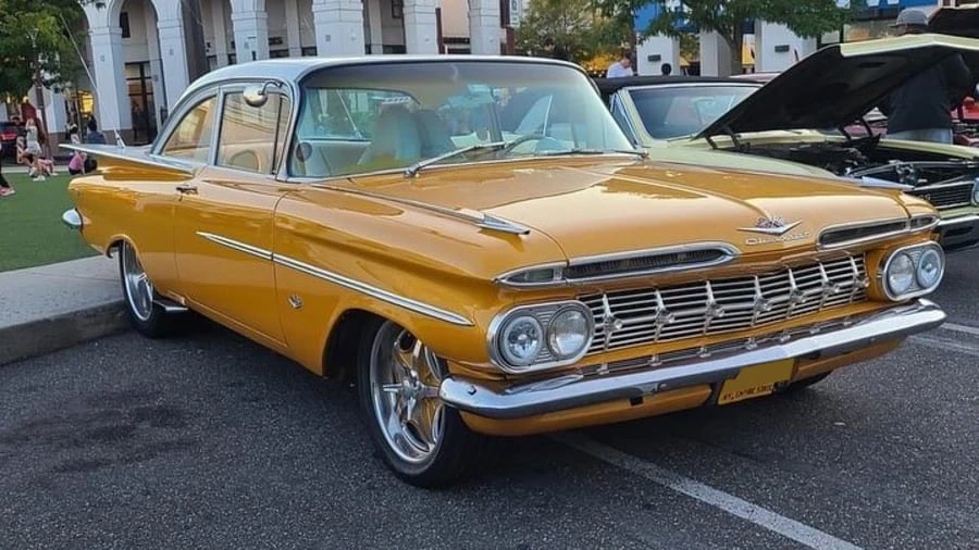 1959 Chevrolet Biscayne - Image 4 of 19