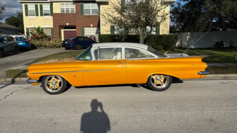 1959 Chevrolet Biscayne - Image 2 of 19