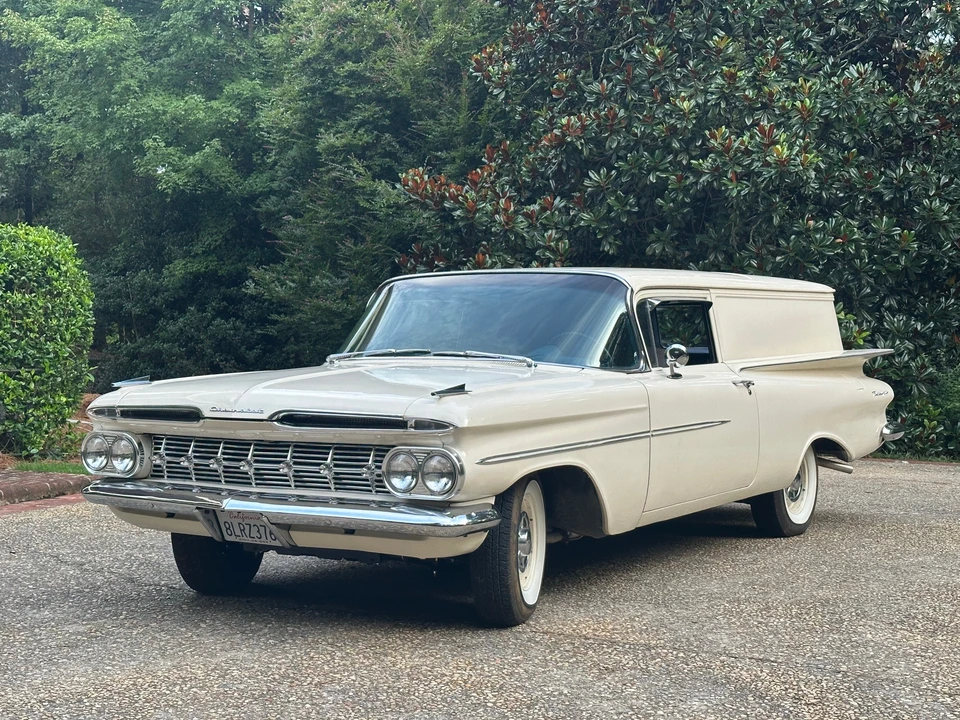 1959 Chevrolet Biscayne - Image 5 of 31