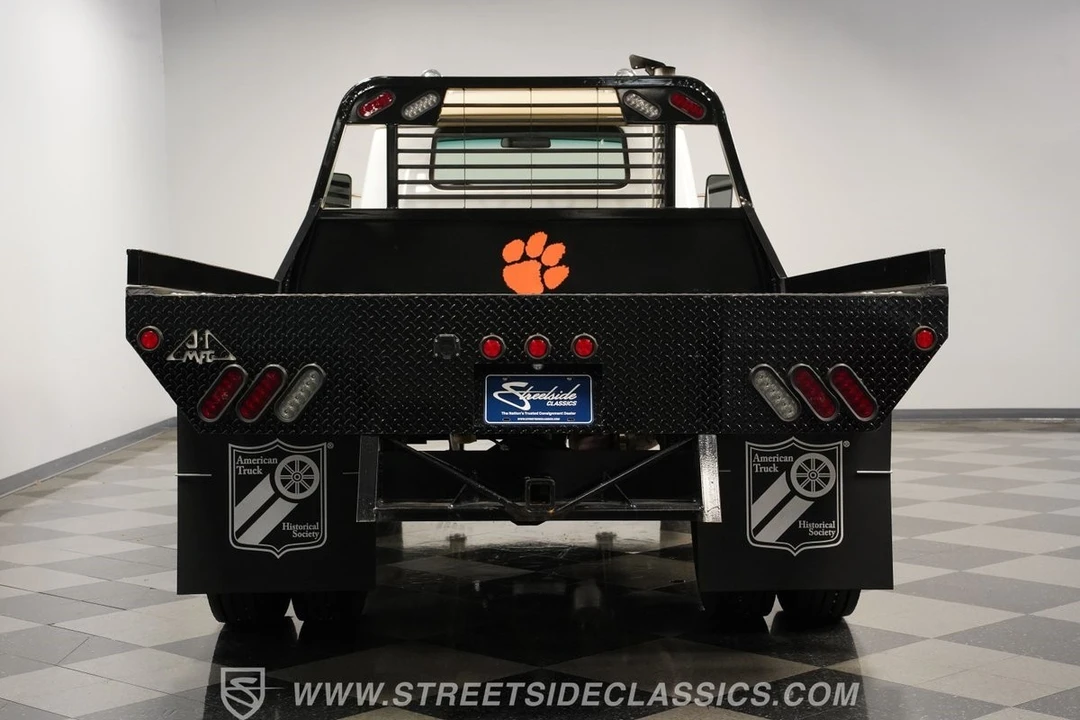 1959 Chevrolet Task Force - Image 11 of 12