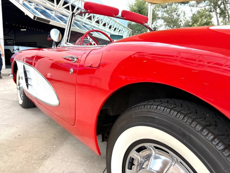 1959 Chevrolet Corvette C1 - Image 15 of 21