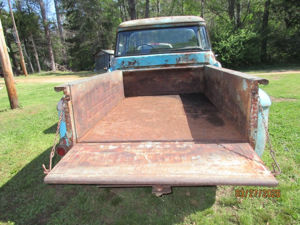 1959 Chevrolet Task Force - Image 10 of 21