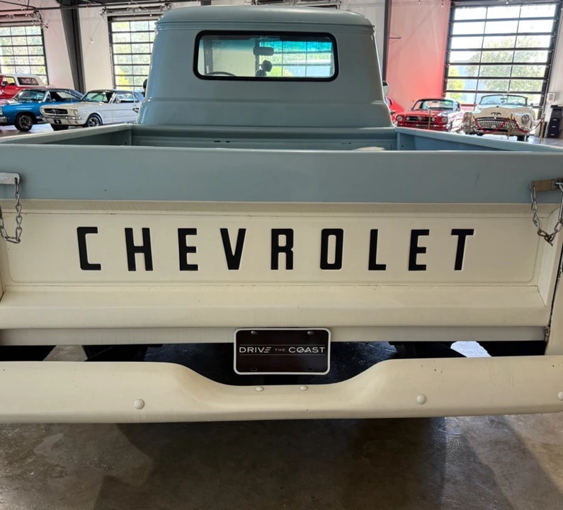 1959 Chevrolet Task Force - Image 2 of 9