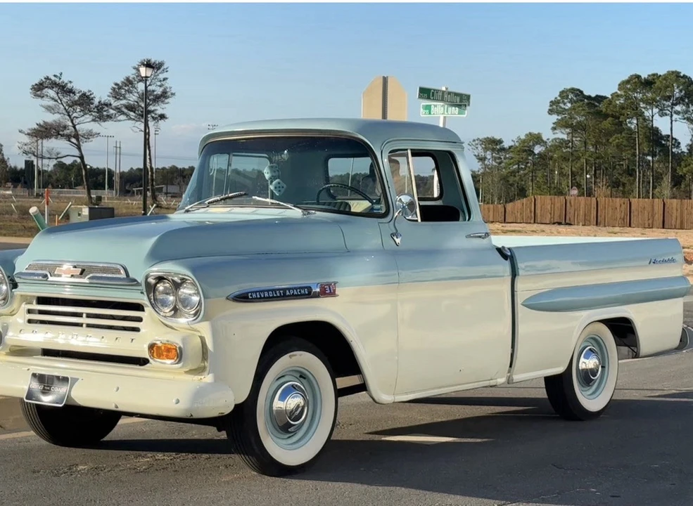 1959 Chevrolet Task Force - Image 5 of 9