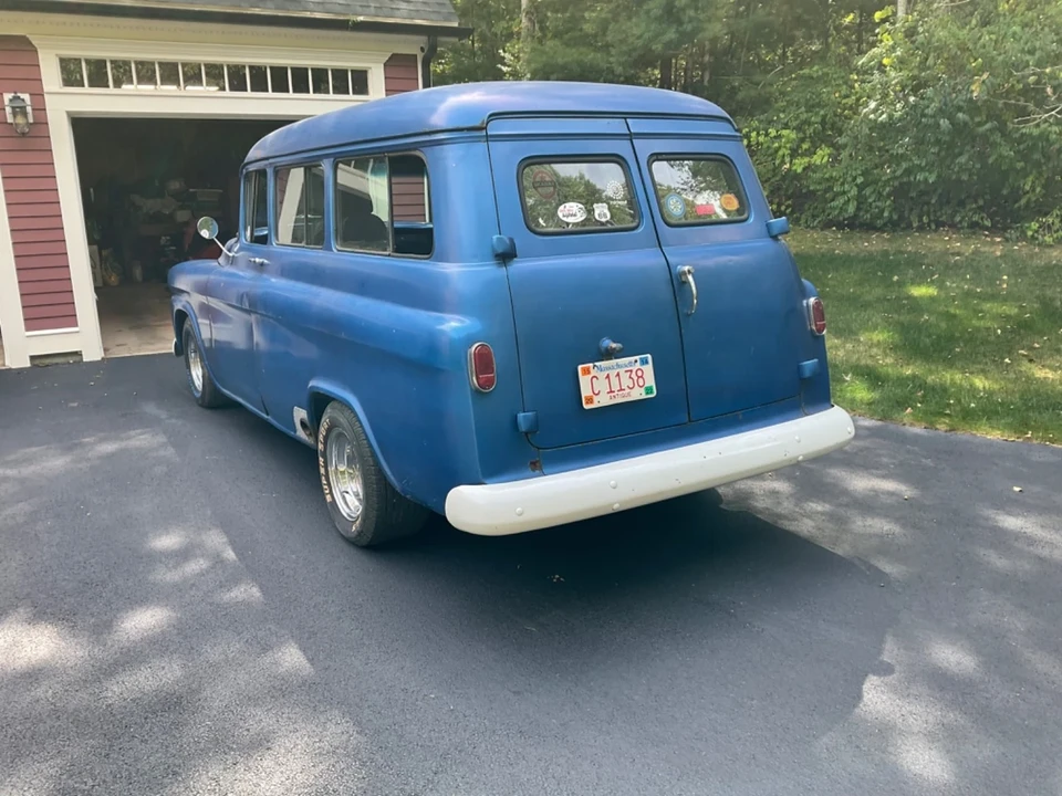 1959 Chevrolet Task Force - Image 2 of 9