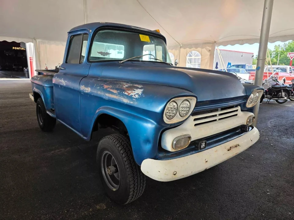 1959 Chevrolet Task Force - Image 23 of 31