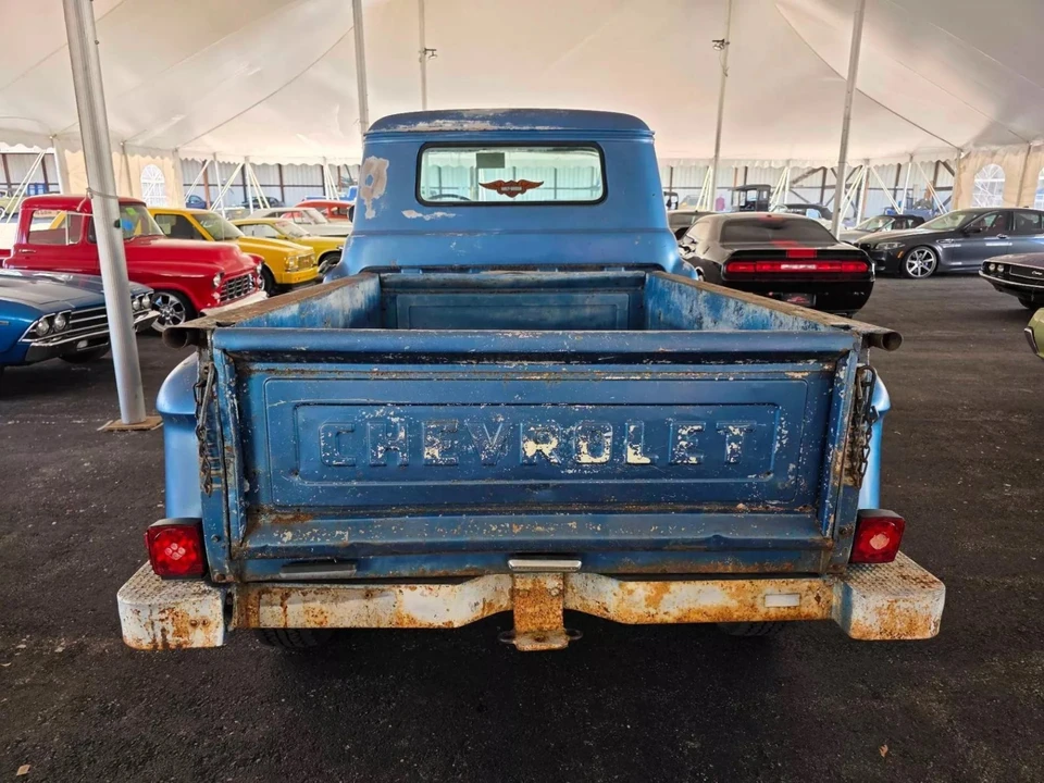 1959 Chevrolet Task Force - Image 20 of 31