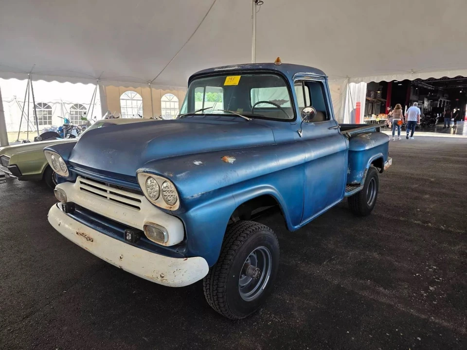 1959 Chevrolet Task Force - Image 17 of 31