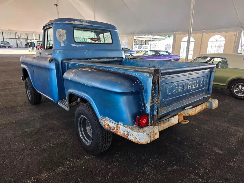 1959 Chevrolet Task Force - Image 19 of 31