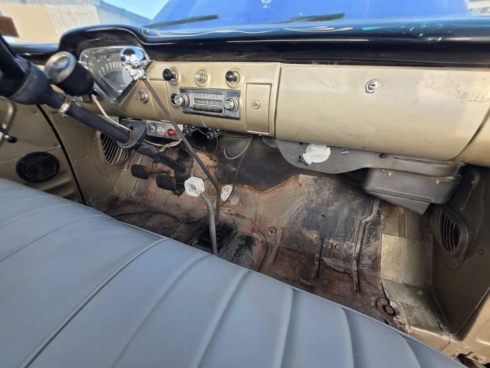 1959 Chevrolet Task Force - Image 9 of 31