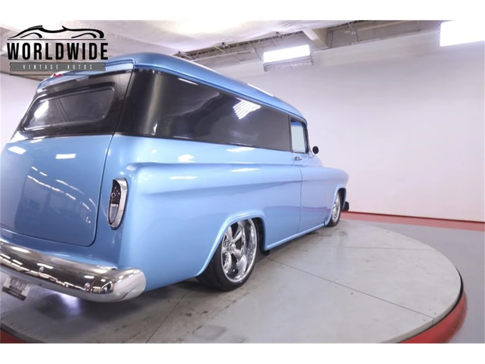 1959 Chevrolet Task Force - Image 22 of 31