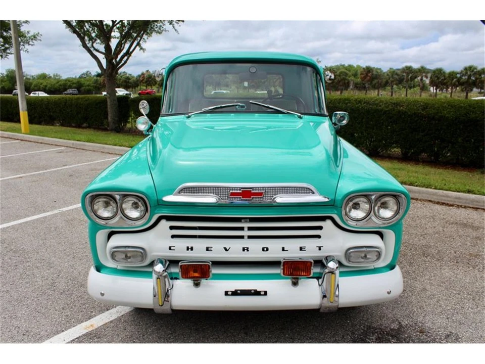 1959 Chevrolet Task Force - Image 22 of 31