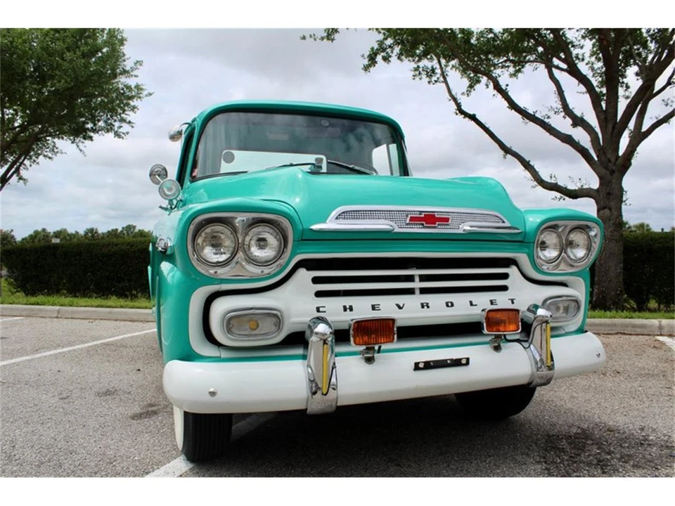 1959 Chevrolet Task Force - Image 5 of 31