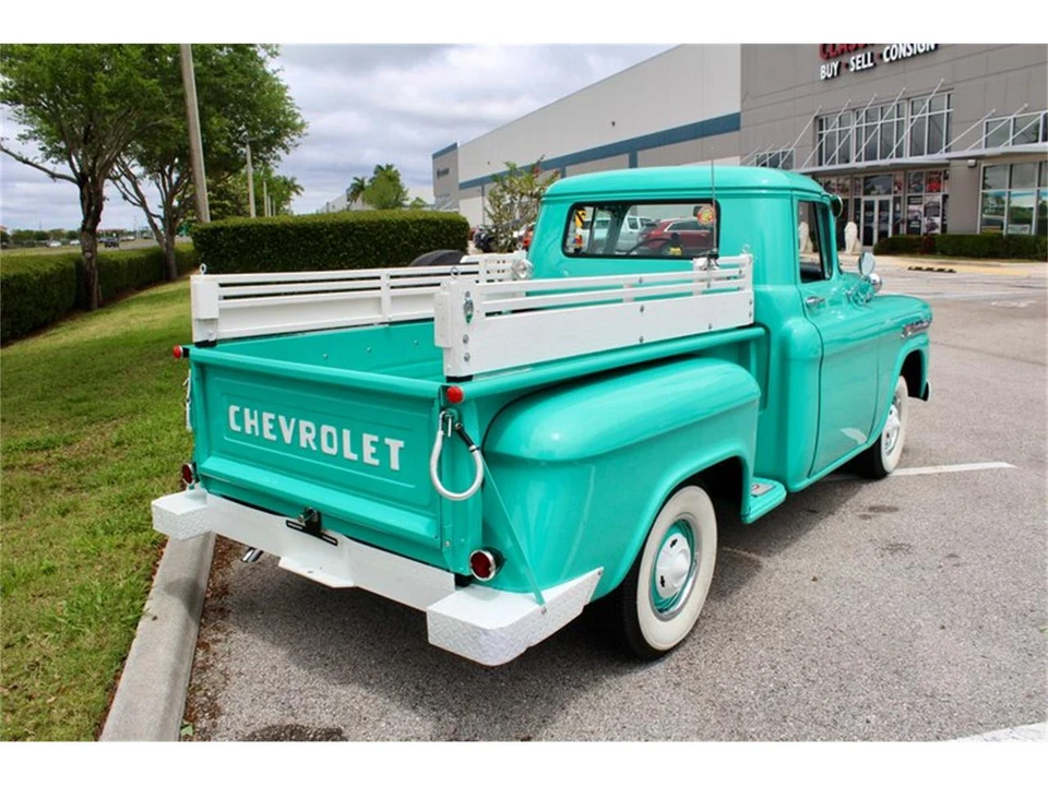 1959 Chevrolet Task Force - Image 15 of 31