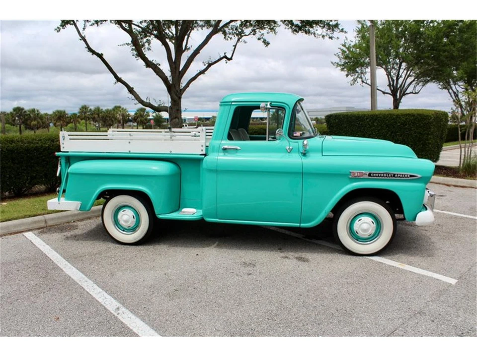 1959 Chevrolet Task Force - Image 18 of 31