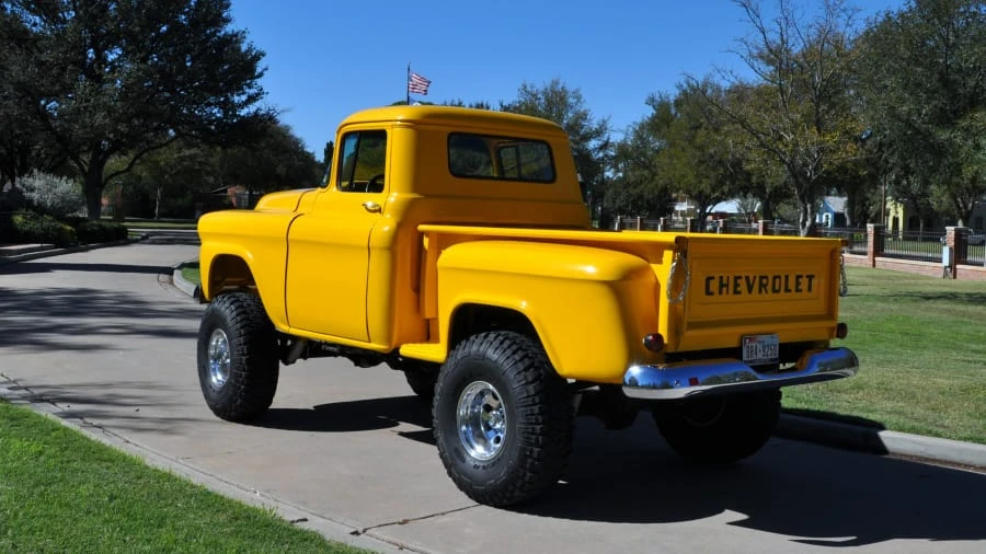 1959 Chevrolet Task Force - Image 8 of 9