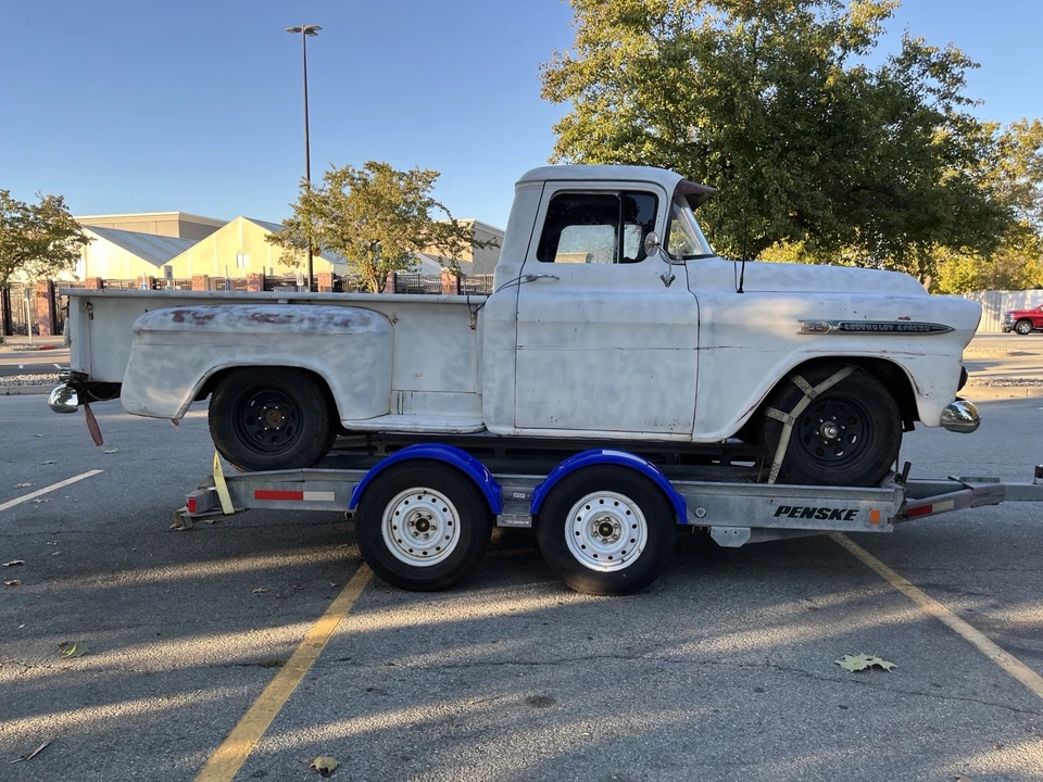 1959 Chevrolet Task Force - Image 8 of 21