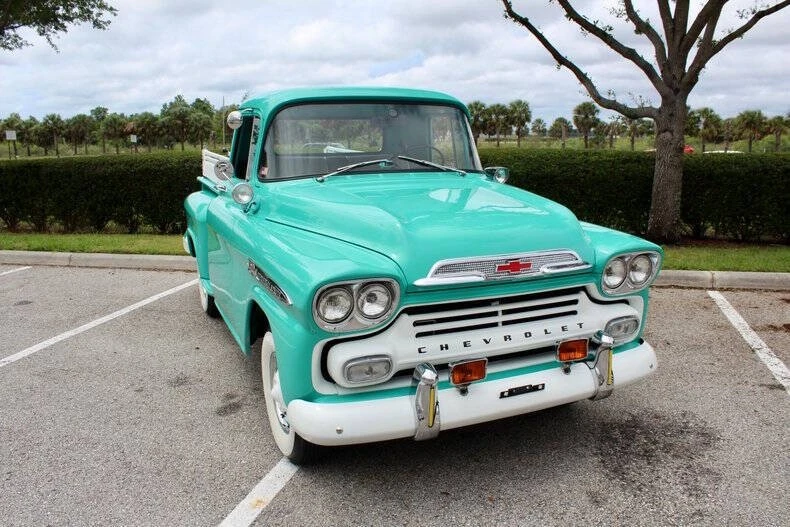 1959 Chevrolet Task Force - Image 21 of 31