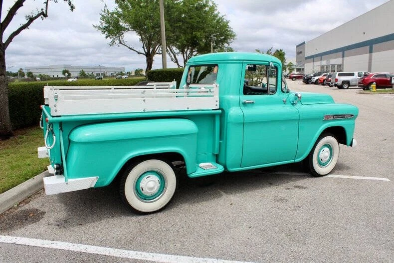 1959 Chevrolet Task Force - Image 16 of 31