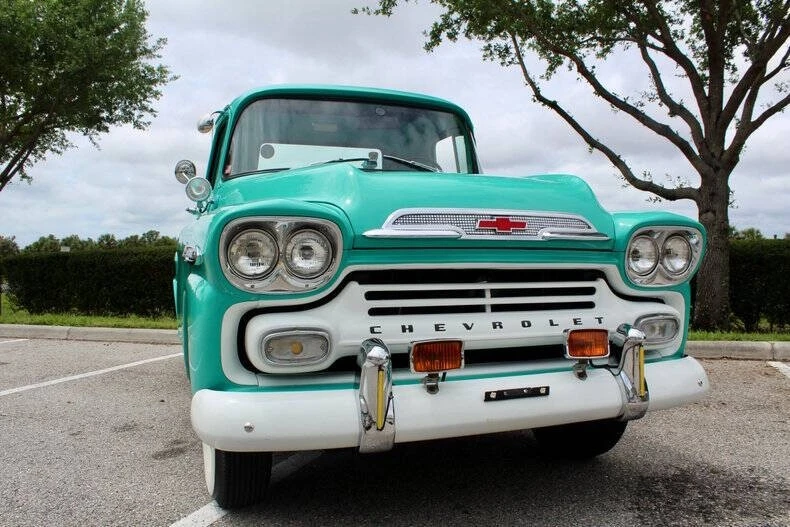 1959 Chevrolet Task Force - Image 5 of 31
