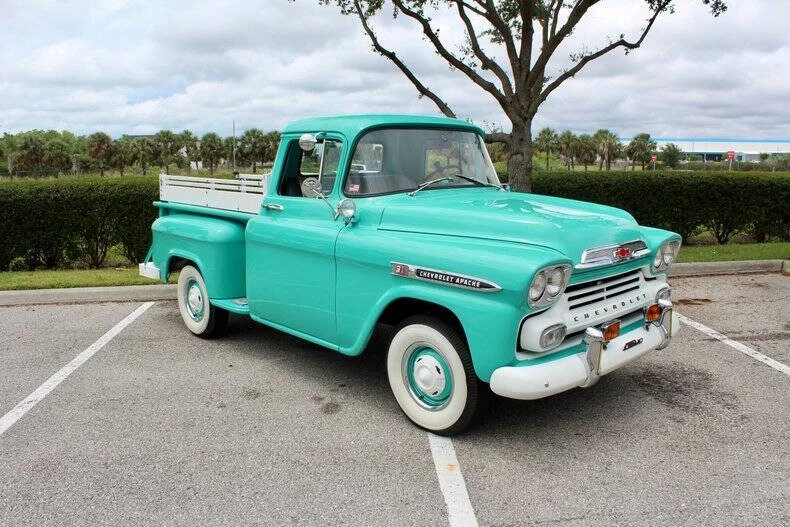 1959 Chevrolet Task Force - Image 20 of 31