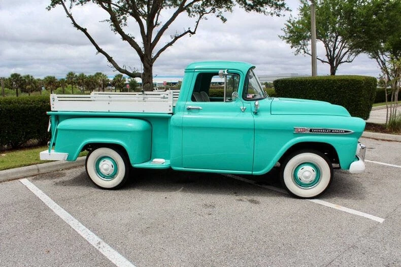 1959 Chevrolet Task Force - Image 18 of 31