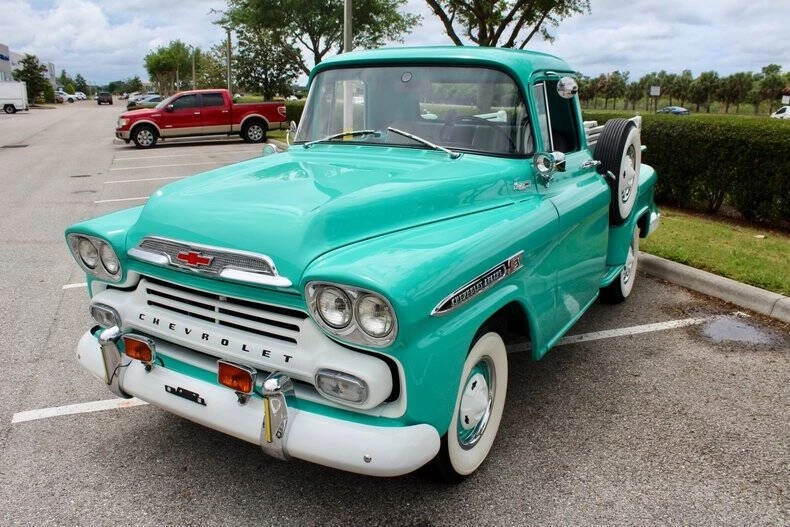 1959 Chevrolet Task Force - Image 23 of 31