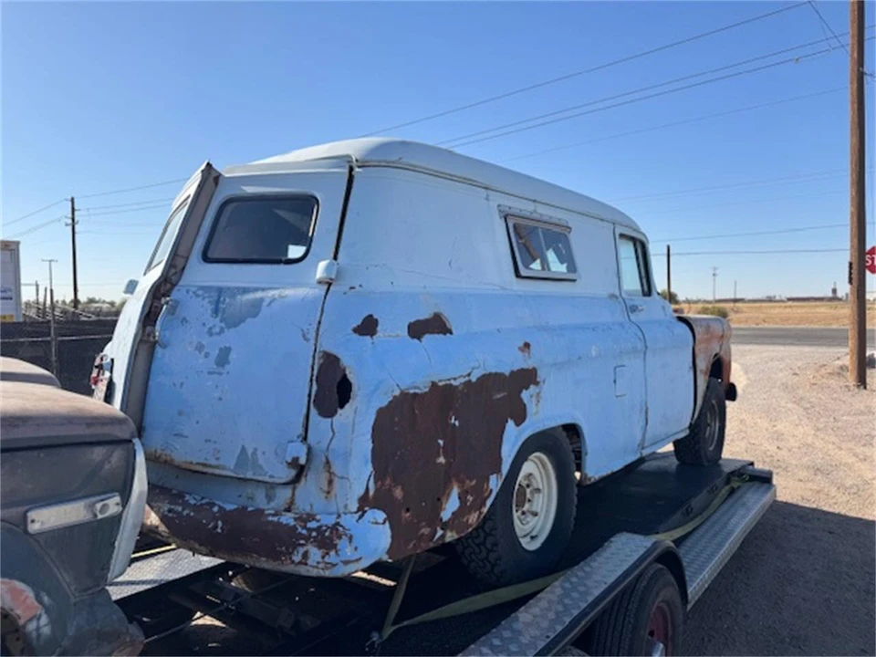 1959 Chevrolet Suburban 4th Gen - Image 2 of 3
