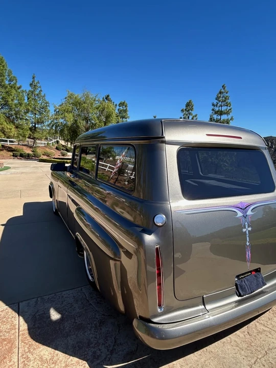 1959 Chevrolet Suburban 4th Gen - Image 10 of 24