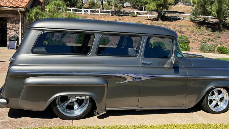 1959 Chevrolet Suburban 4th Gen - Image 8 of 24