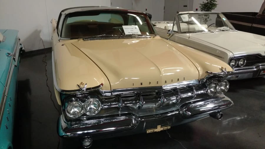 1959 Chrysler Imperial 2nd Gen - Image 2 of 3