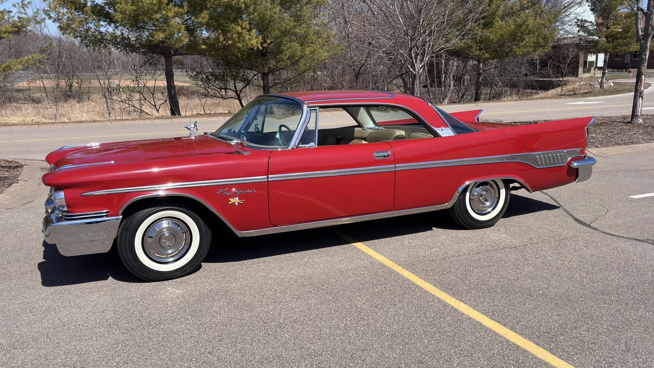 1959 Chrysler New Yorker - Image 6 of 31