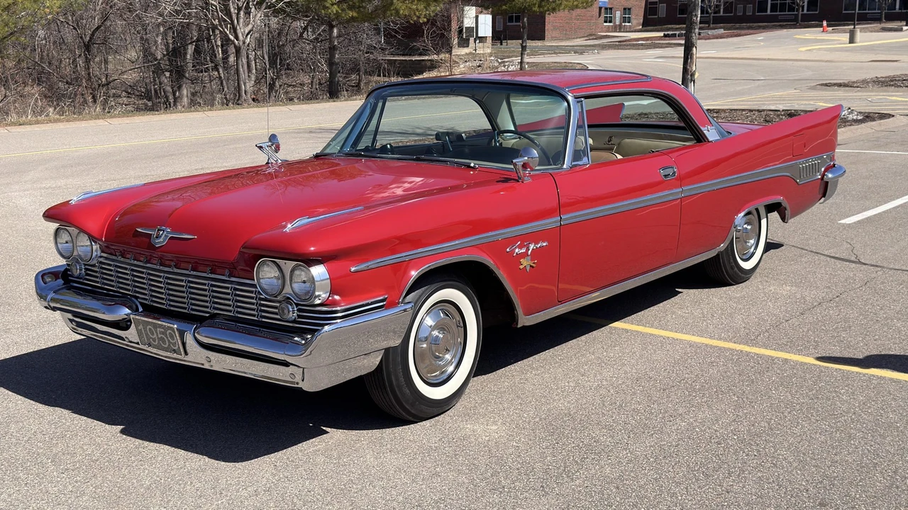1959 Chrysler New Yorker - Image 5 of 31