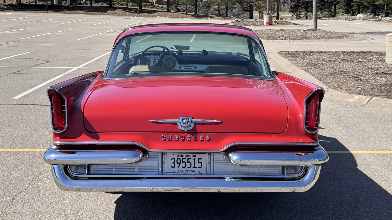 1959 Chrysler New Yorker - Image 10 of 31
