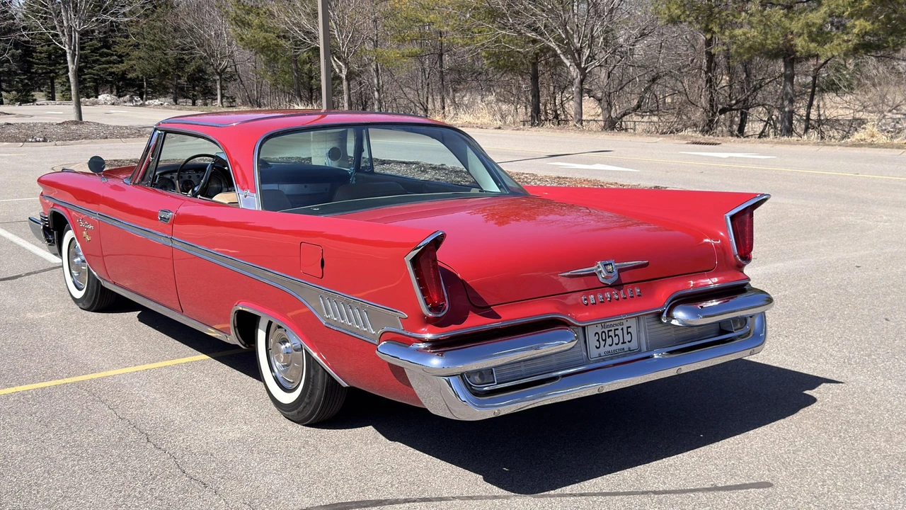 1959 Chrysler New Yorker - Image 9 of 31