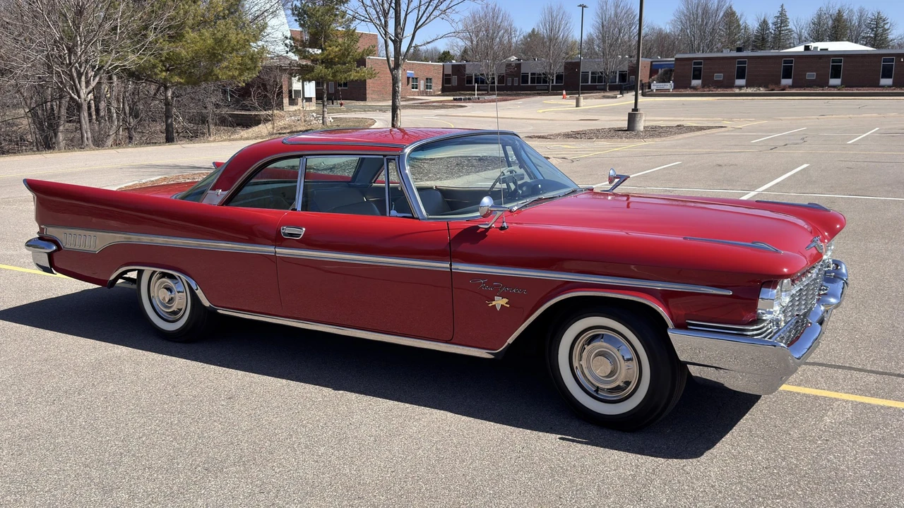 1959 Chrysler New Yorker - Image 18 of 31