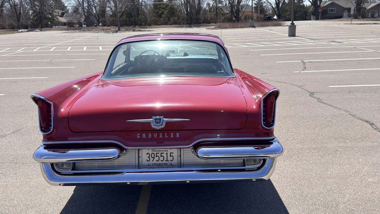 1959 Chrysler New Yorker - Image 11 of 31