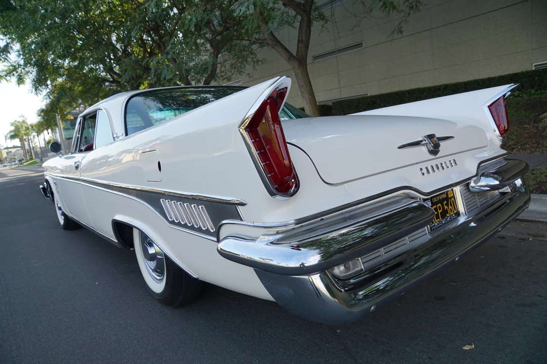 1959 Chrysler New Yorker - Image 9 of 31
