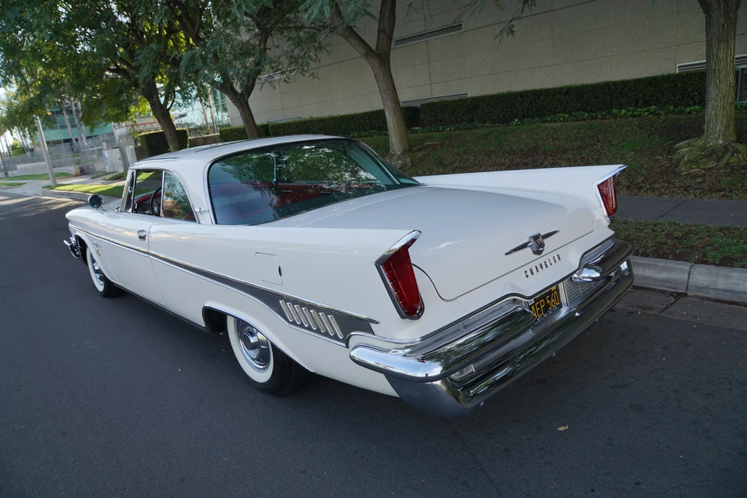 1959 Chrysler New Yorker - Image 8 of 31