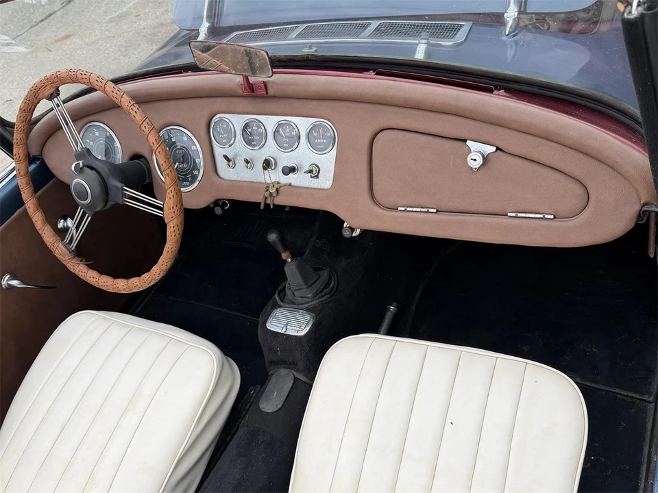 1959 Daimler SP250 - Image 15 of 31