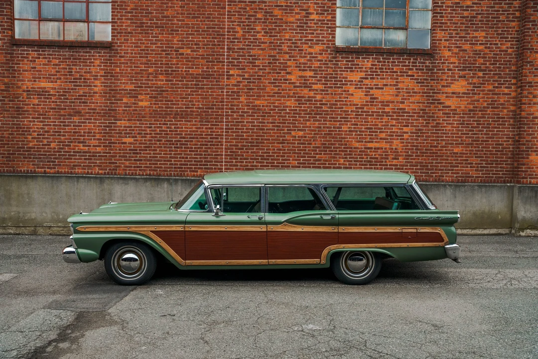 1959 Ford Country Squire - Image 10 of 31