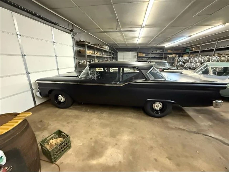 1959 Ford Customline - Image 10 of 14