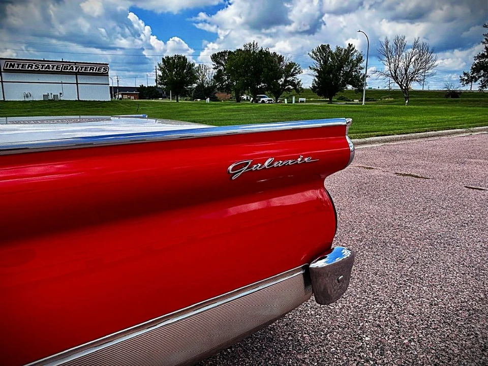 1959 Ford Galaxie 1st Gen - Image 20 of 31