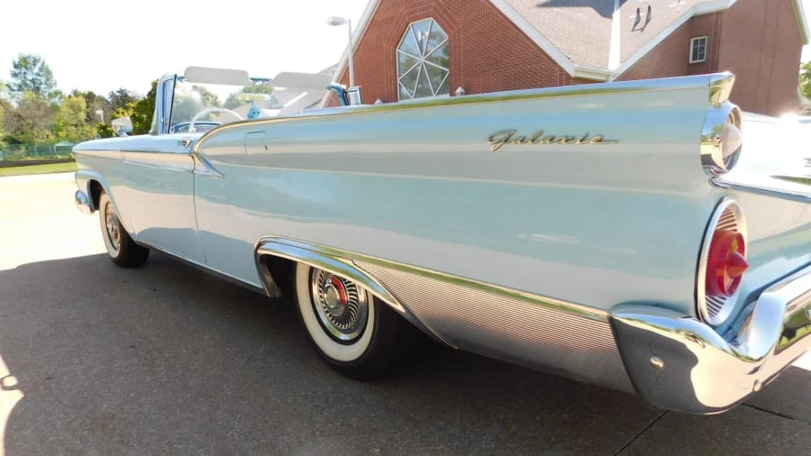 1959 Ford Galaxie 1st Gen - Image 10 of 15