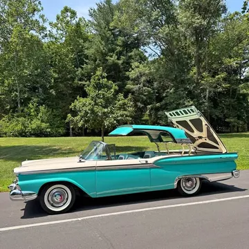1959 Ford Fairlane 500 Skyliner