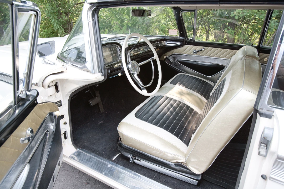 1959 Ford Fairlane 2nd Gen - Image 2 of 3