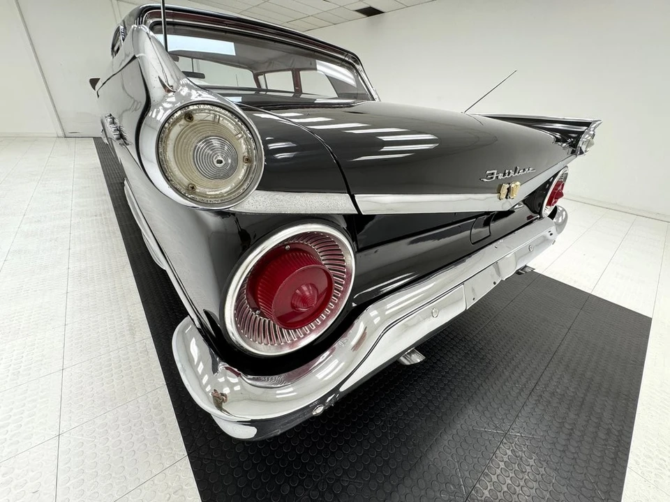 1959 Ford Galaxie 1st Gen - Image 22 of 31