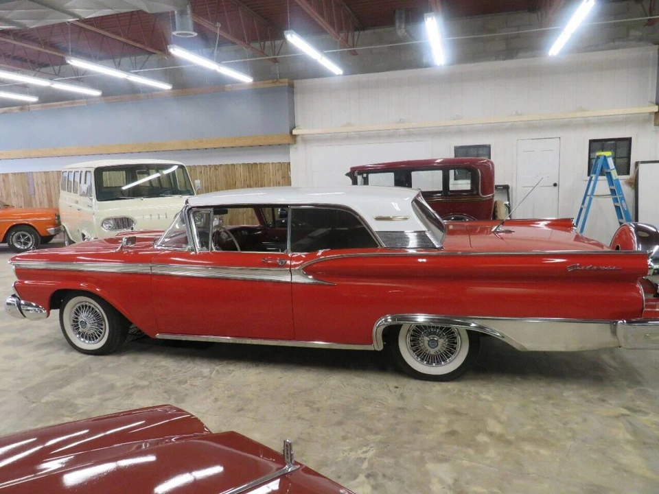 1959 Ford Galaxie 1st Gen - Image 7 of 31